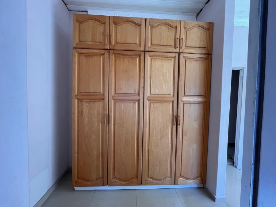 4 Bedroom Property for Sale in Palmiet Western Cape